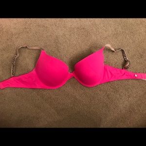 Hot pink Victoria’s Secret bra